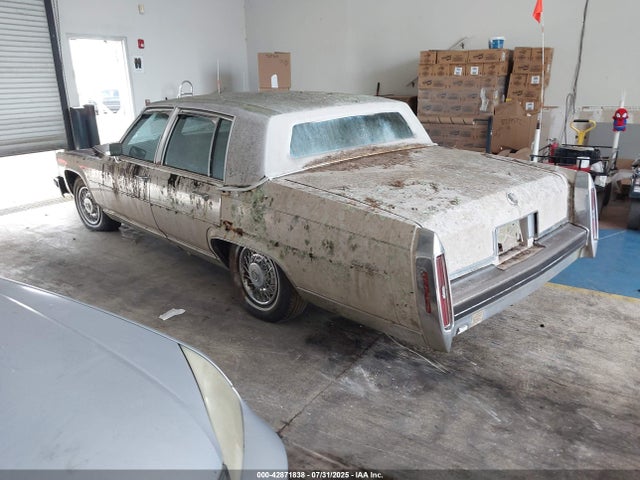 1984 CADILLAC FLEETWOOD 1G6AW6988E9068535 Photo 2