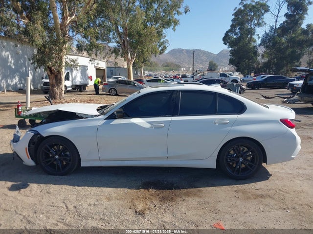 3MW5R1J01N8C47800 BMW 330I