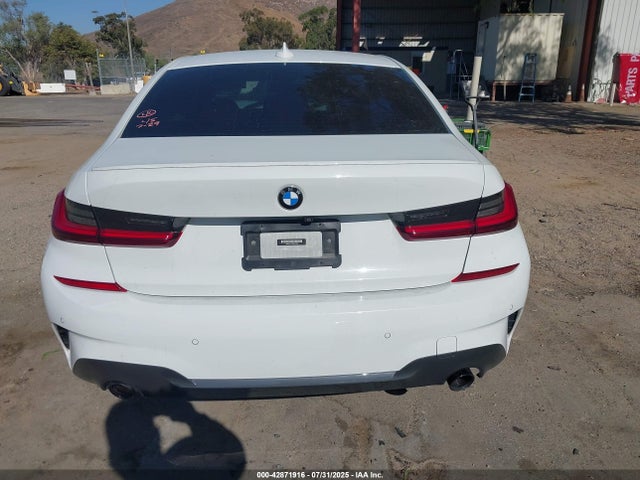 3MW5R1J01N8C47800 BMW 330I