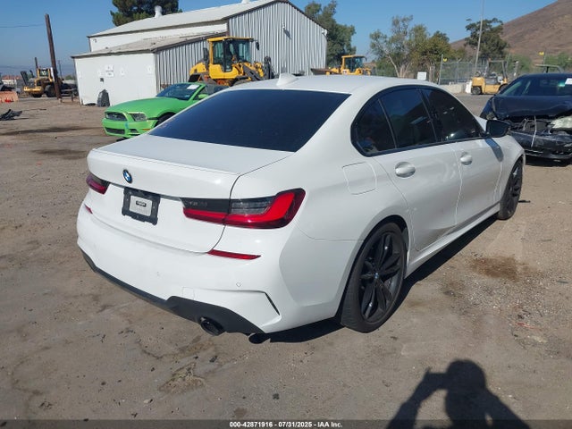 3MW5R1J01N8C47800 BMW 330I