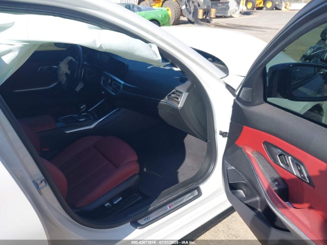 3MW5R1J01N8C47800 BMW 330I