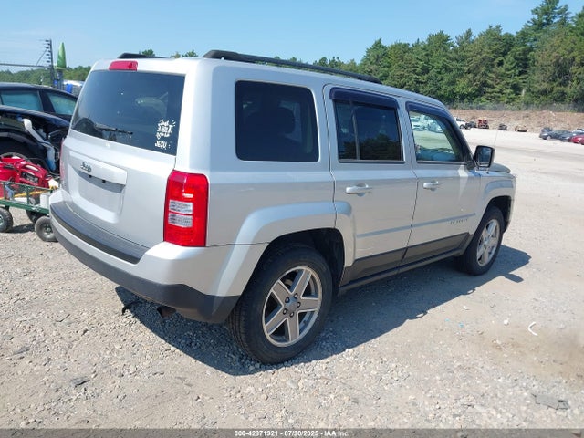 1C4NJRBB9ED560704 Jeep 2014