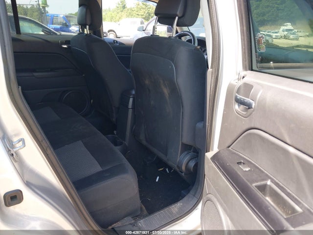 1C4NJRBB9ED560704 Jeep 2014
