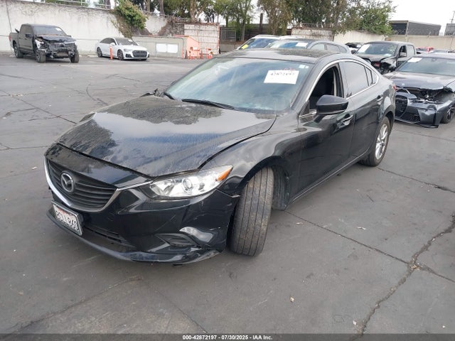 Mazda py 2017 JM1GL1U59H1153483 Image 2