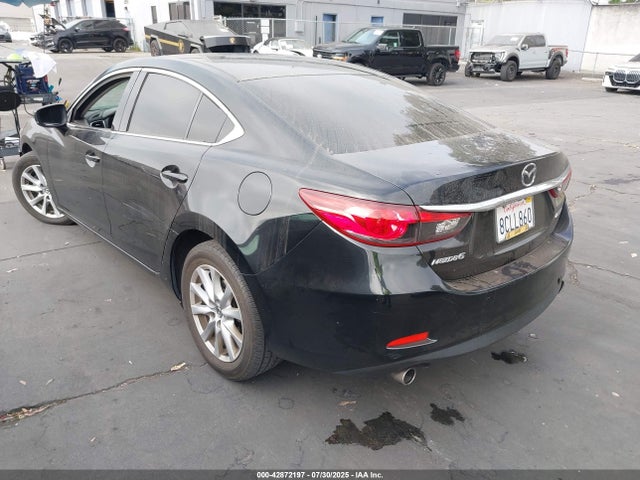 Mazda py 2017 JM1GL1U59H1153483 Image 3