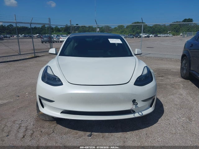 Tesla 2021 2021 5YJ3E1EC3MF913592 Image 12