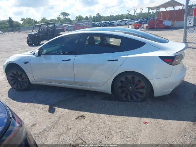 Tesla 2021 2021 5YJ3E1EC3MF913592 Image 14