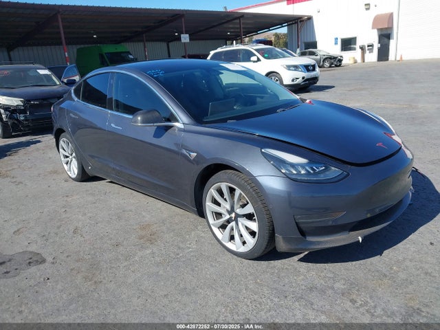 2018 TESLA MODEL 3 5YJ3E1EA8JF024006 Photo 0