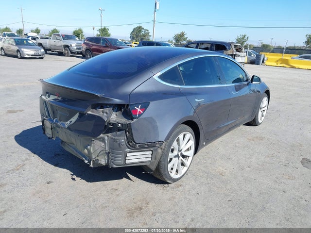2018 TESLA MODEL 3 5YJ3E1EA8JF024006 Photo 3