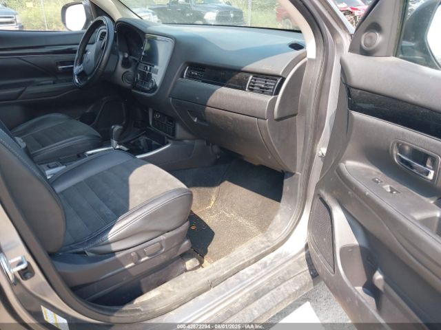 2019 MITSUBISHI OUTLANDER JA4AD3A3XKZ042977 Photo 4