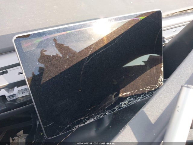 2023 TESLA MODEL Y 7SAYGDEEXPA140336 Photo 6