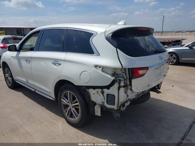5N1AL0MN9GC512376 Infiniti 2016