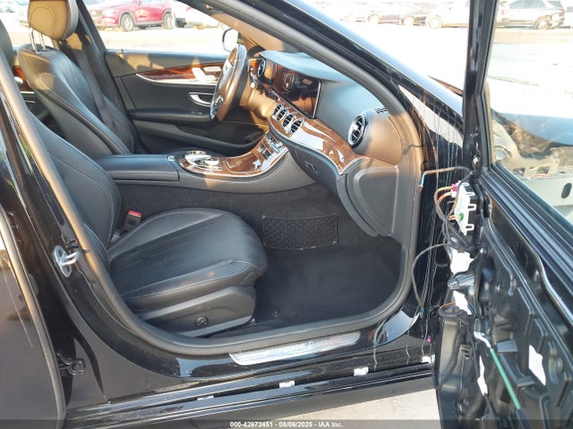 WDDZF4JB9KA546831 Mercedes-Benz m274