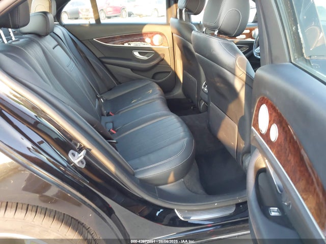 WDDZF4JB9KA546831 Mercedes-Benz m274