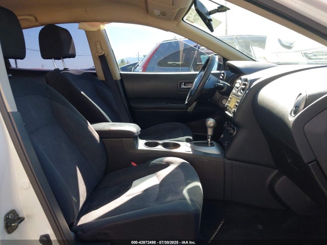JN8AS5MTXEW613803 Nissan Rogue Select