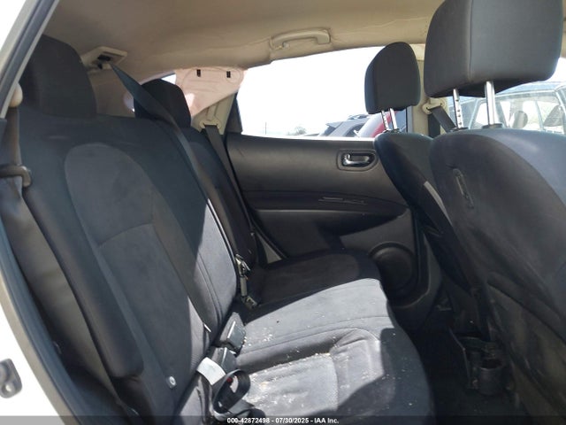 JN8AS5MTXEW613803 Nissan Rogue Select