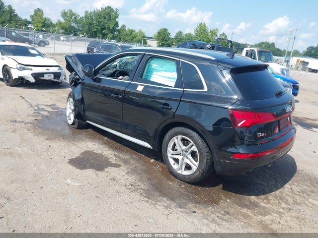 2019 AUDI Q5 WA1ANAFYXK2121497 Photo 2