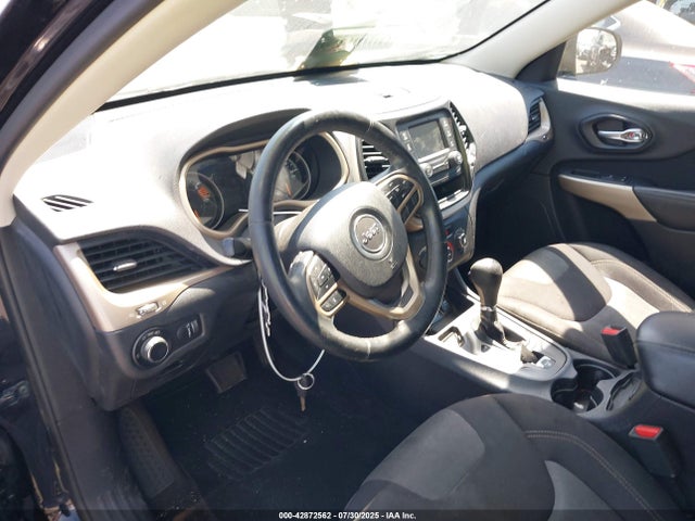 1C4PJLAB0HW661758 Jeep Cherokee