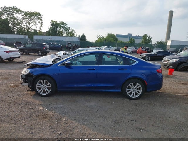 Chrysler 200 Limited Platinum 2017 1C3CCCAG8HN511282 Image 15