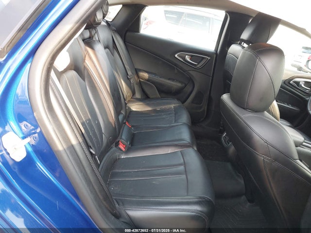 Chrysler 200 Limited Platinum 2017 1C3CCCAG8HN511282 Image 8