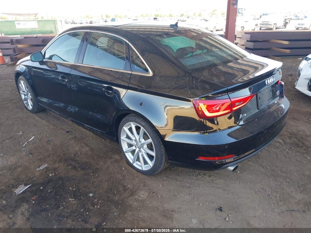 2015 AUDI A3 WAUEFGFF8F1118550 Photo 2