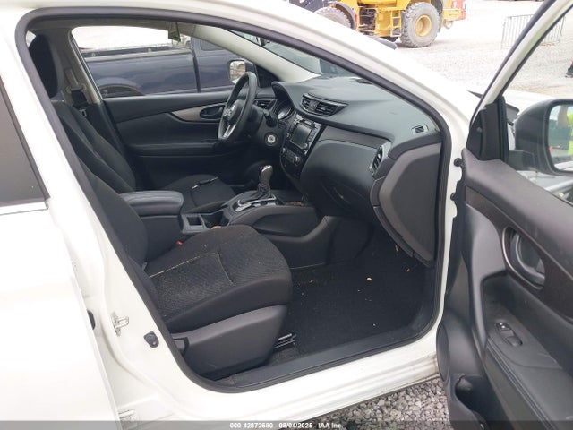 JN1BJ1AW8MW424658 Nissan ROGUE SPORT