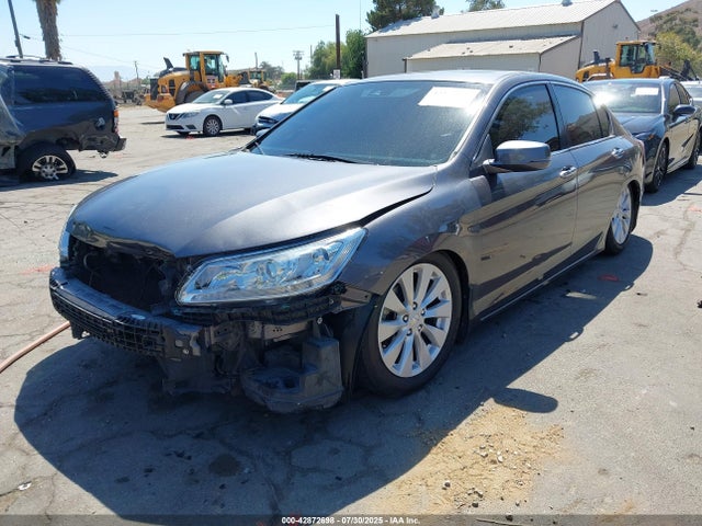 1HGCR2F8XFA107556 Honda k24w1