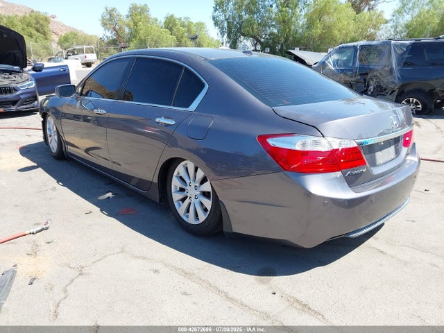 1HGCR2F8XFA107556 Honda k24w1