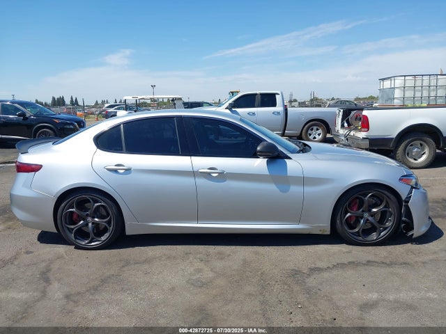 ZARFAECN9H7537387 Alfa Romeo giulia (952)