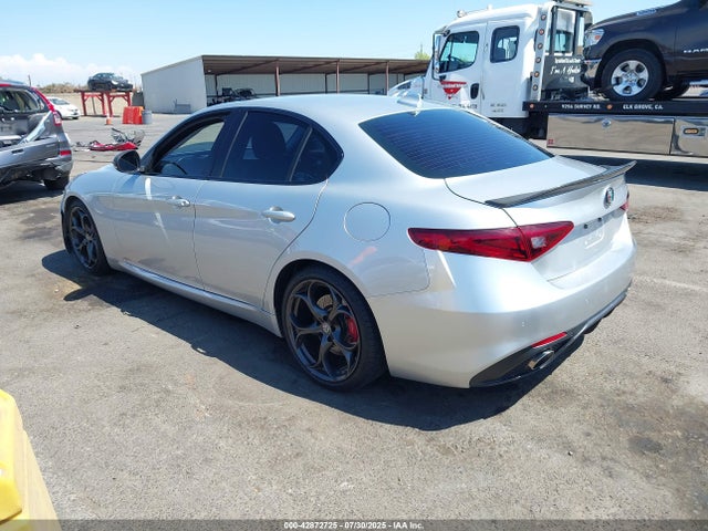 ZARFAECN9H7537387 Alfa Romeo giulia (952)