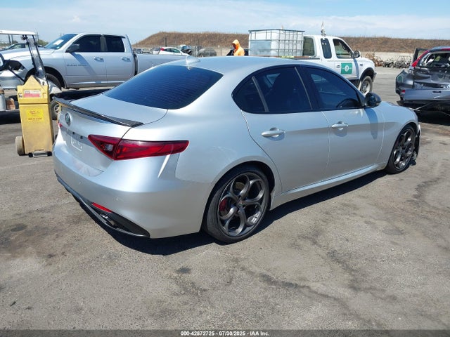 ZARFAECN9H7537387 Alfa Romeo giulia (952)