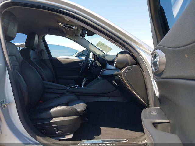 ZARFAECN9H7537387 Alfa Romeo giulia (952)