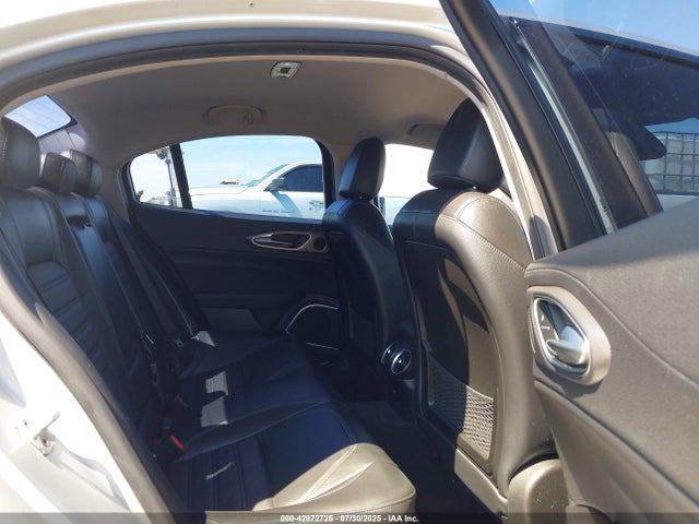 ZARFAECN9H7537387 Alfa Romeo giulia (952)