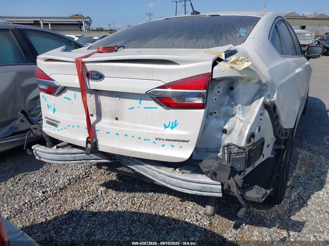 Ford 2019 2019 3FA6P0SU6KR134705 Image 17