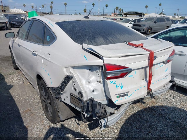 Ford 2019 2019 3FA6P0SU6KR134705 Image 3