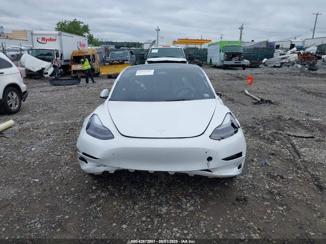 5YJ3E1EA5PF395522 Tesla MODEL 3