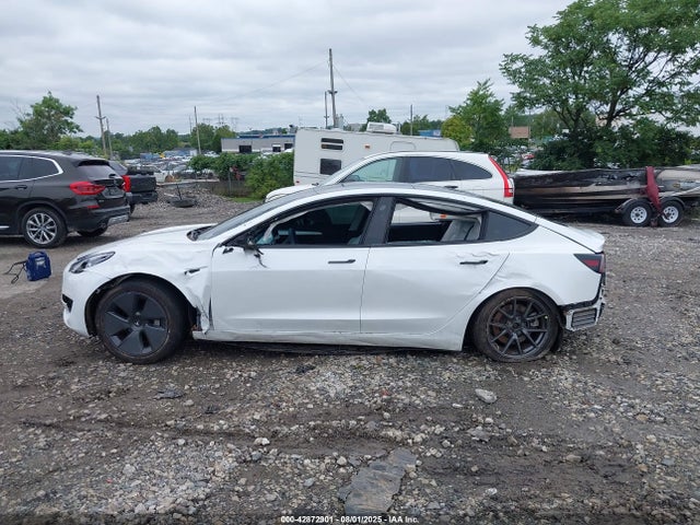 5YJ3E1EA5PF395522 Tesla MODEL 3