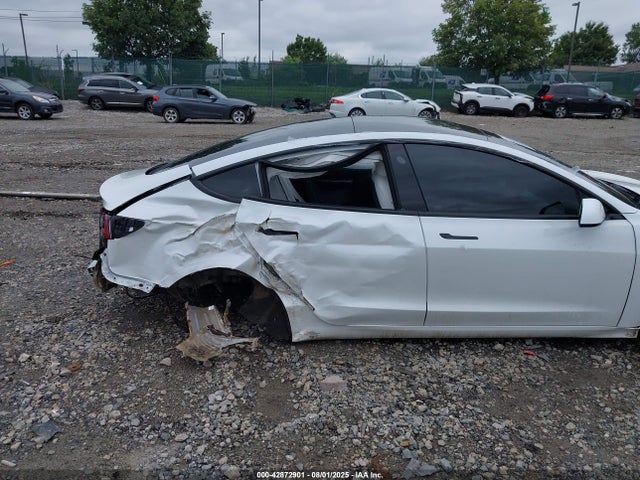 2023 TESLA MODEL 3 5YJ3E1EA5PF395522 Photo 5