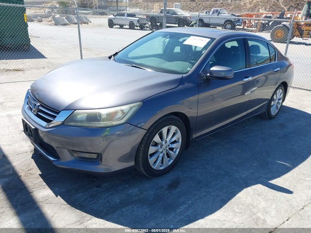 Honda j35y1 2014 1HGCR3F85EA002444 Image 2