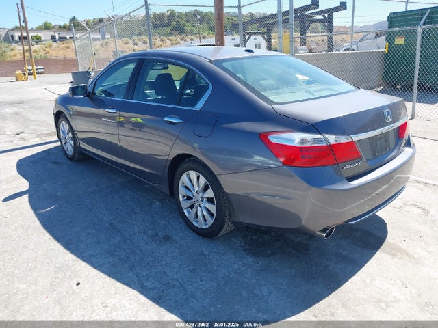 Honda j35y1 2014 1HGCR3F85EA002444 Image 3