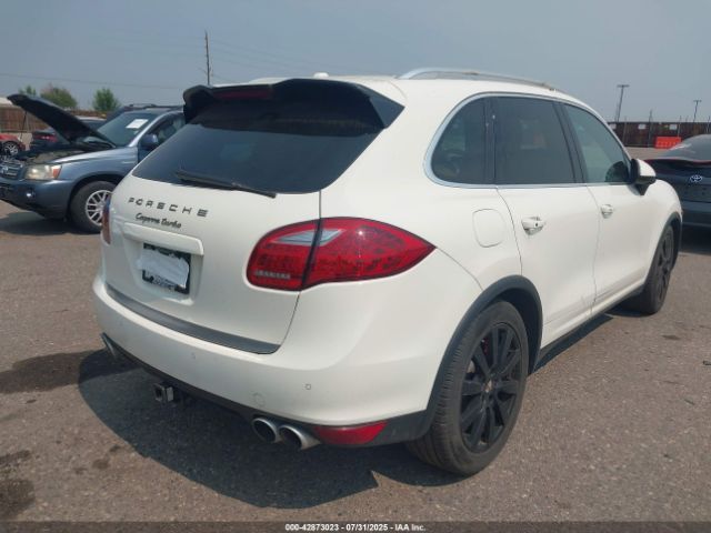 2011 PORSCHE CAYENNE WP1AC2A28BLA83894 Photo 3