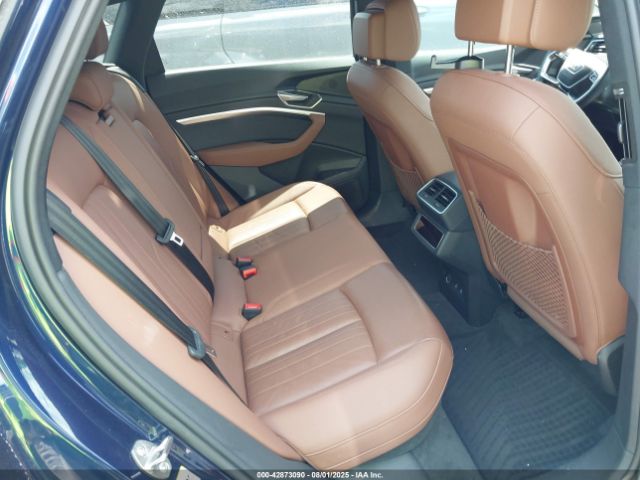 2022 AUDI E-TRON WA1AAAGE5NB037351 Photo 7