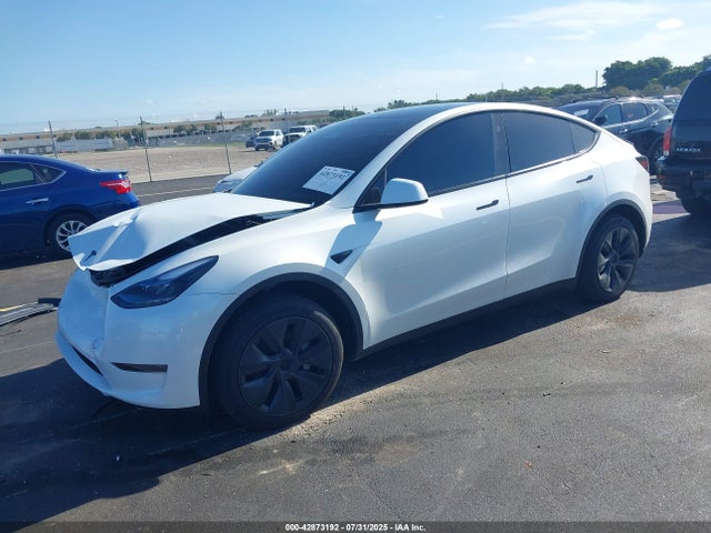2025 TESLA MODEL Y 7SAYGDEDXSA376131 Photo 1