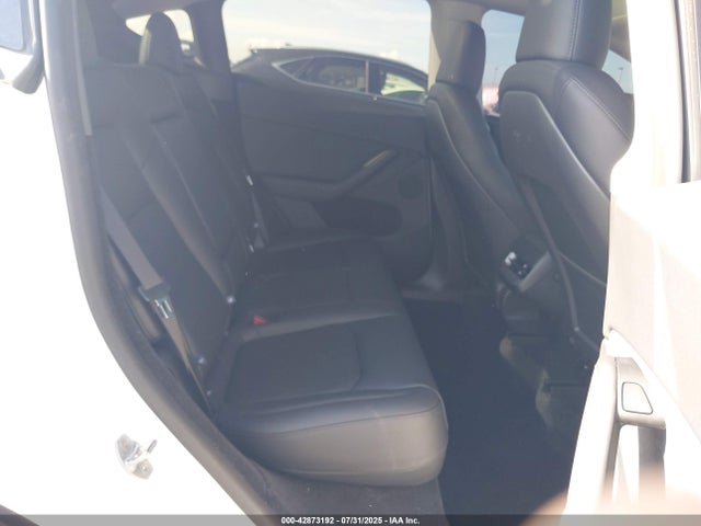 2025 TESLA MODEL Y 7SAYGDEDXSA376131 Photo 7