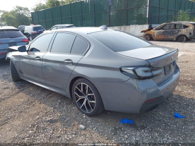 2021 BMW M550I WBA13BK06MCF22835 Photo 2