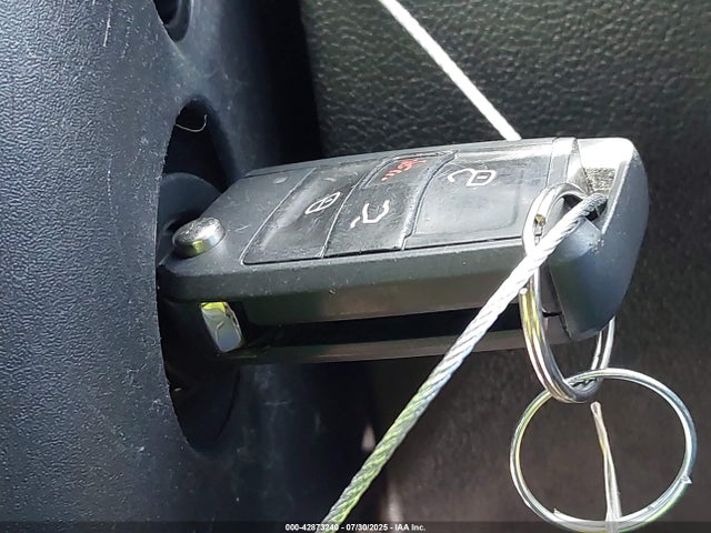 3VV1B7AX0JM104698 Volkswagen Tiguan