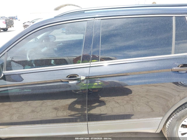 3VV1B7AX0JM104698 Volkswagen Tiguan