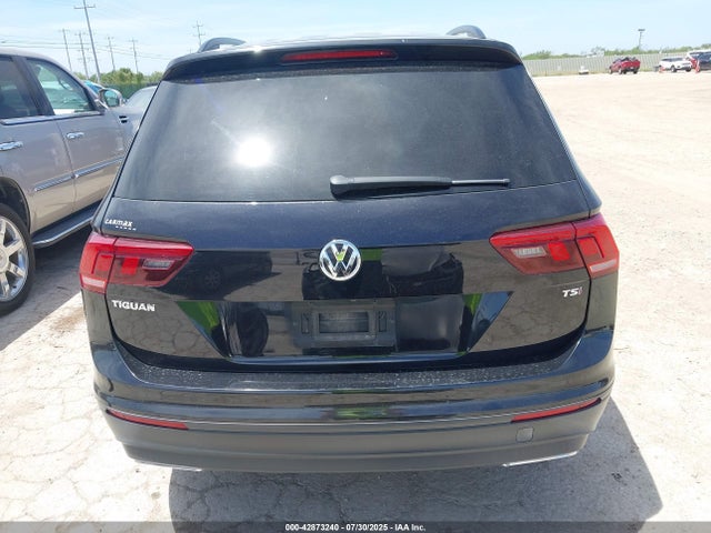 3VV1B7AX0JM104698 Volkswagen Tiguan