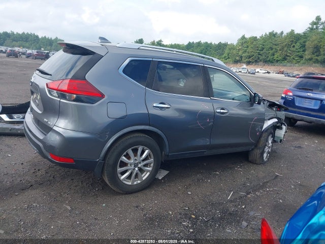 Nissan 2017 2017 JN8AT2MVXHW282240 Image 14