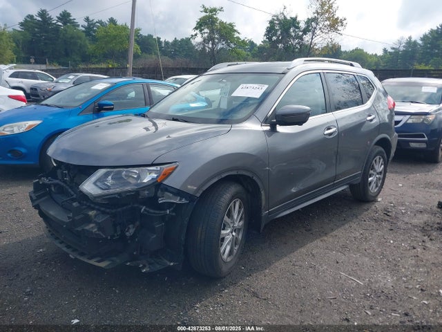 Nissan 2017 2017 JN8AT2MVXHW282240 Image 2
